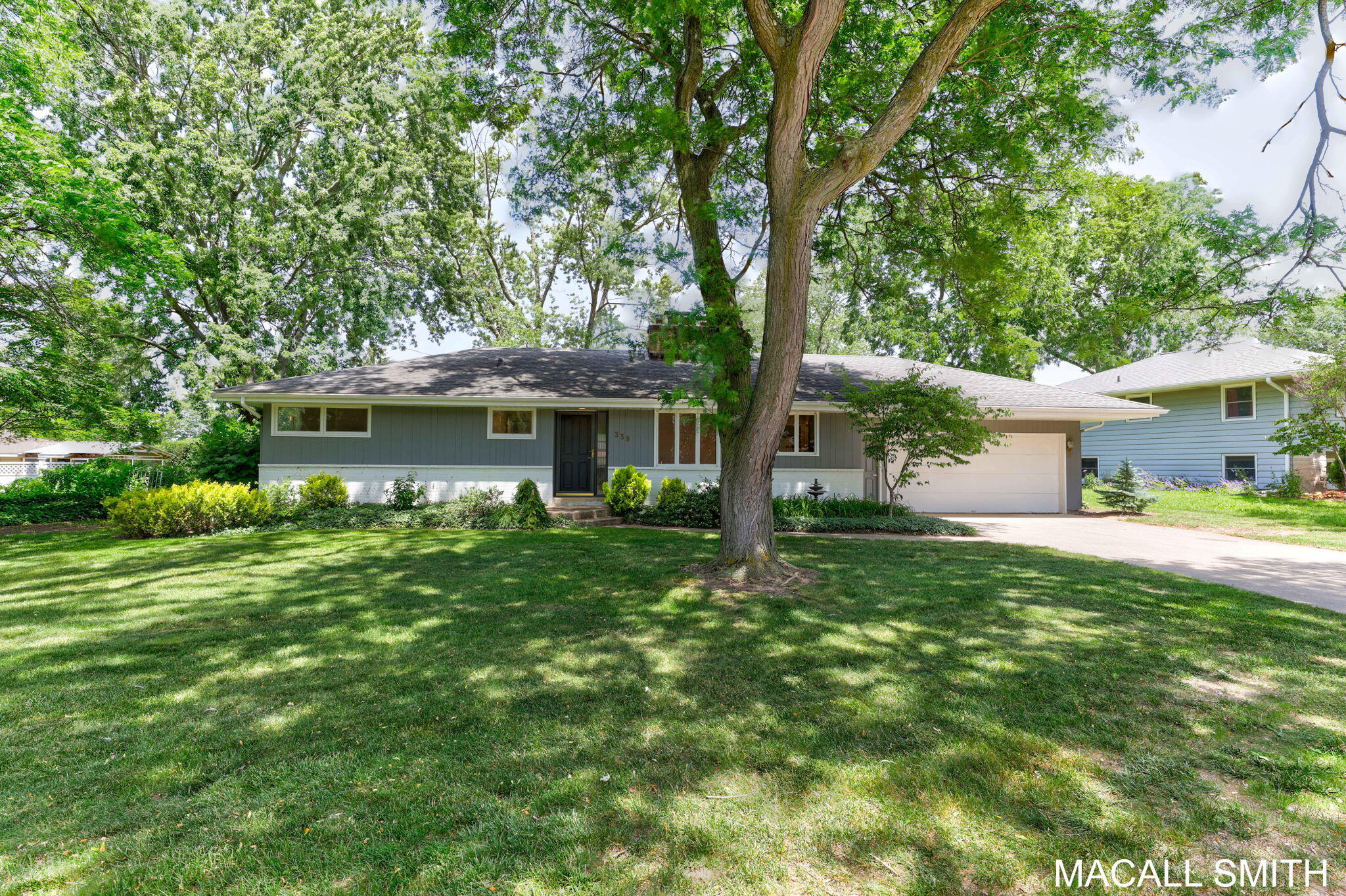 339 Wildwood Drive Holland MI 49423