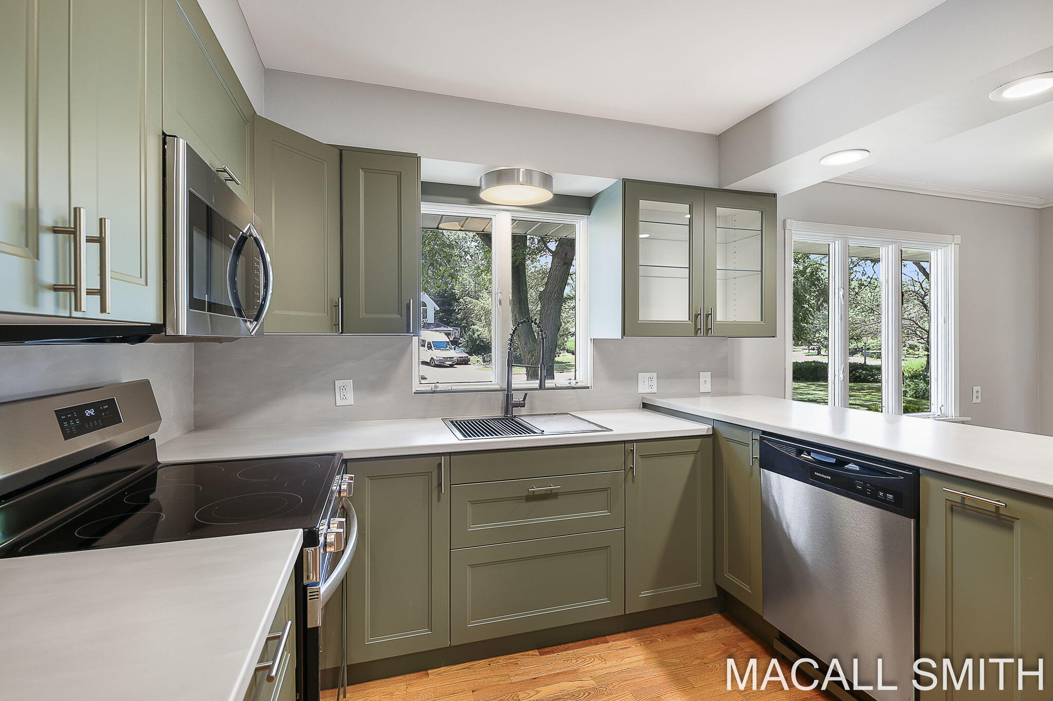 339 Wildwood Drive Holland MI 49423