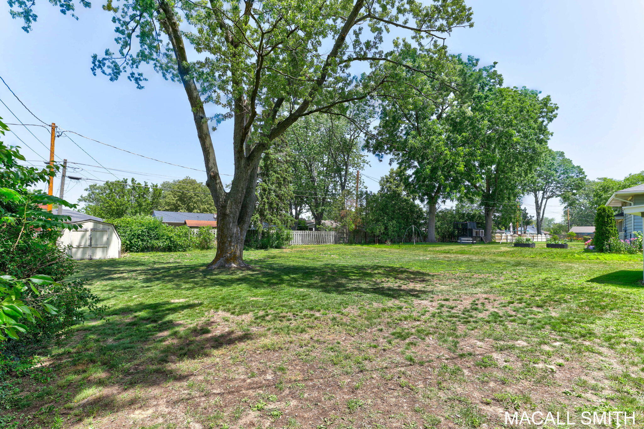 339 Wildwood Drive Holland MI 49423