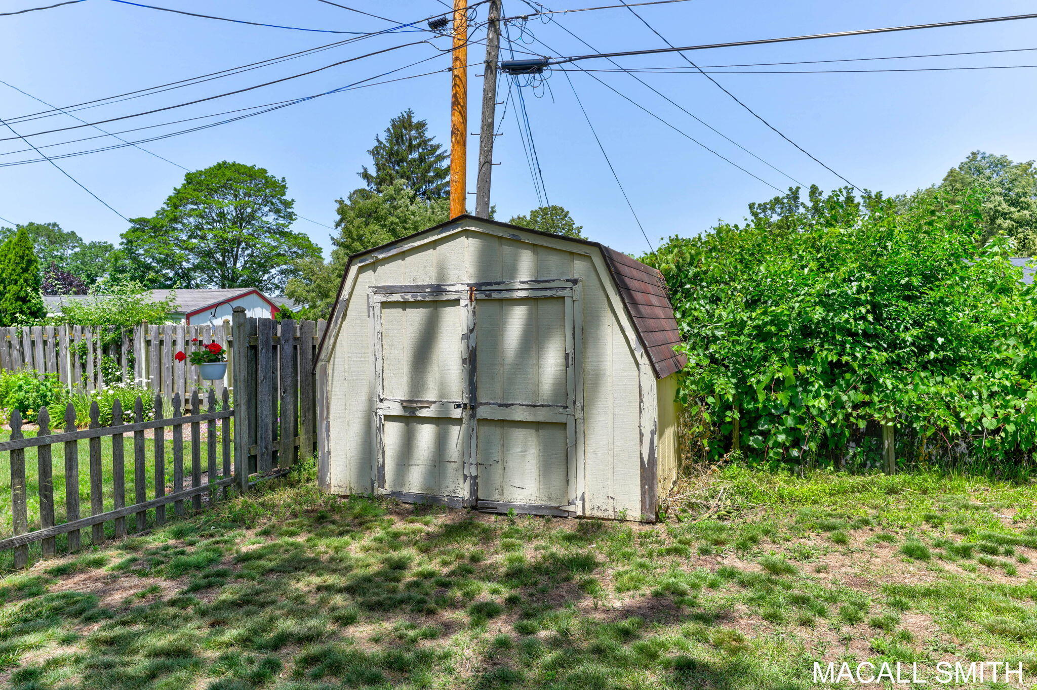 339 Wildwood Drive Holland MI 49423