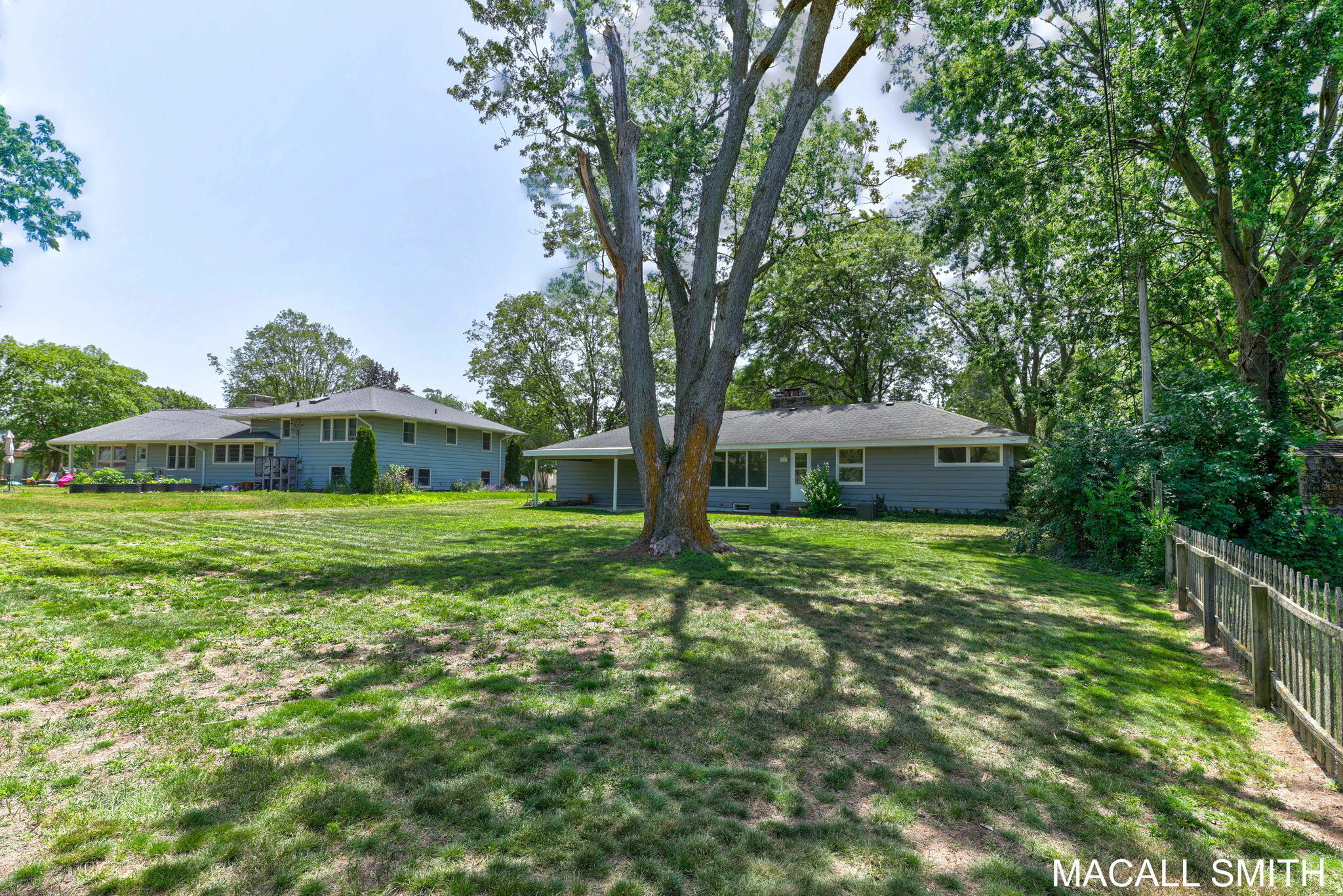 339 Wildwood Drive Holland MI 49423
