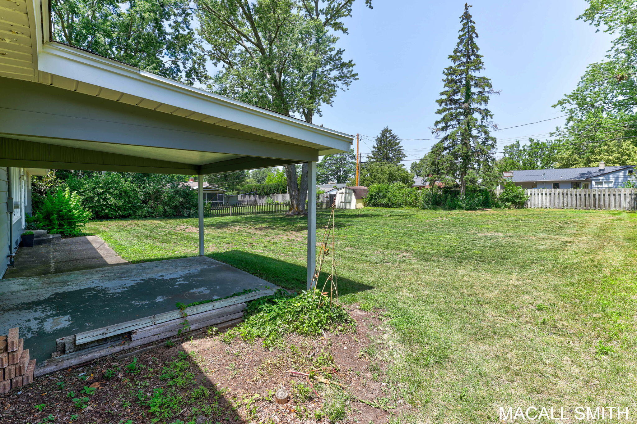 339 Wildwood Drive Holland MI 49423