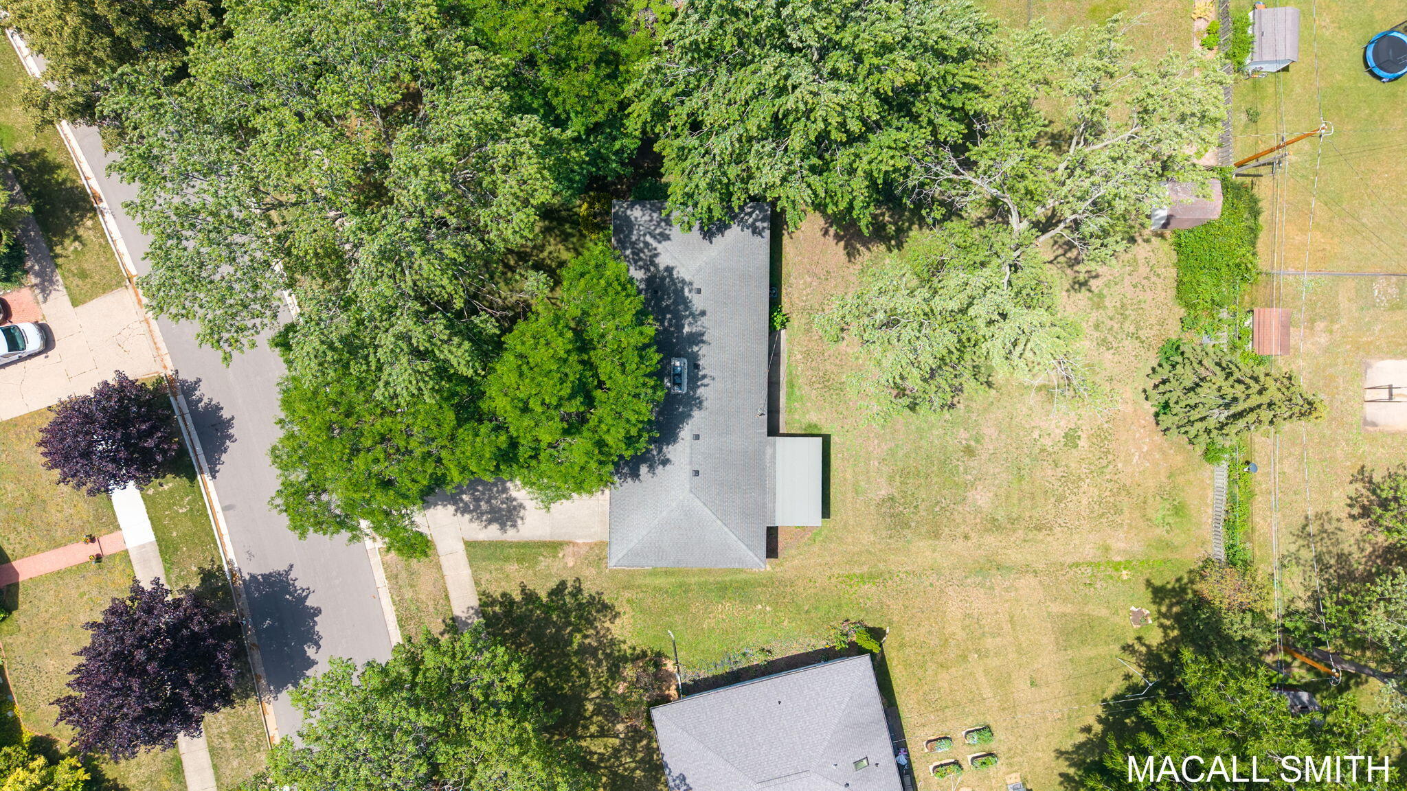 339 Wildwood Drive Holland MI 49423