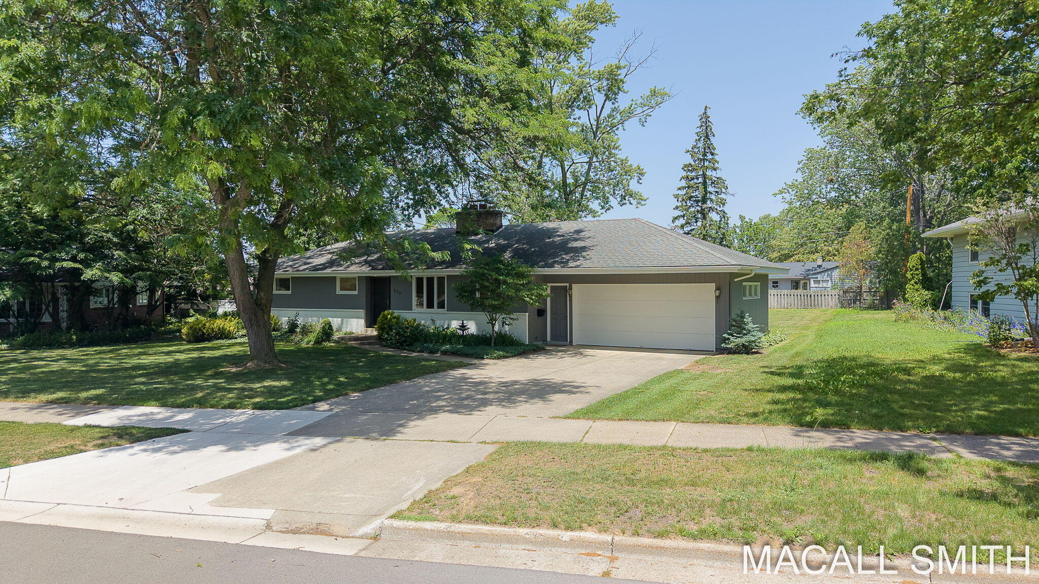 339 Wildwood Drive Holland MI 49423