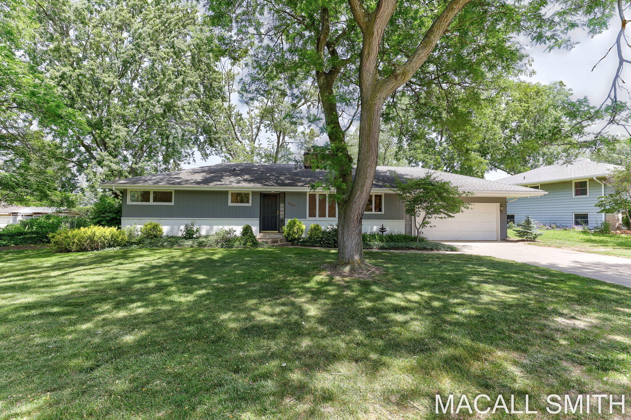 339 Wildwood Drive Holland MI 49423