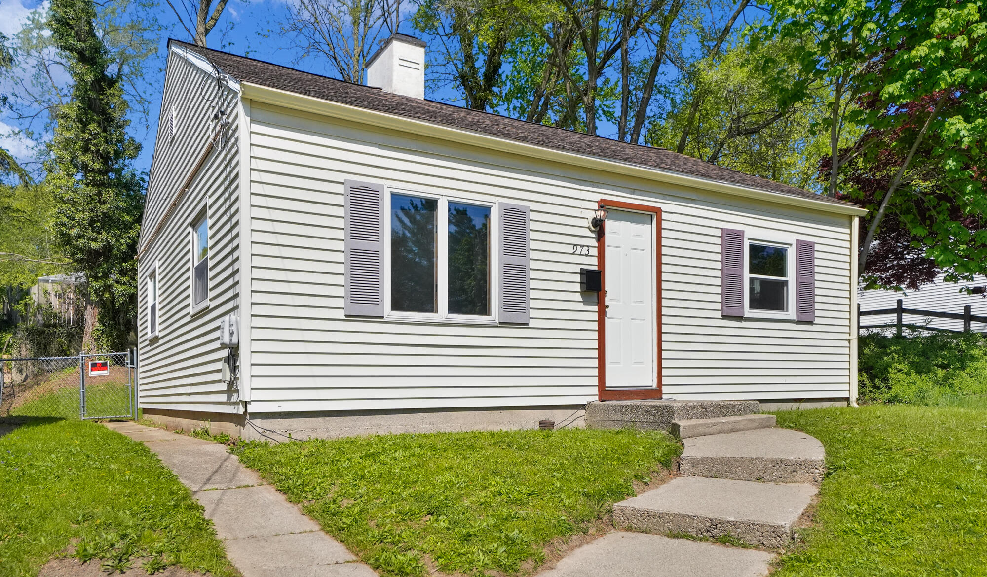 973 Valley Avenue NW Grand Rapids MI 49504