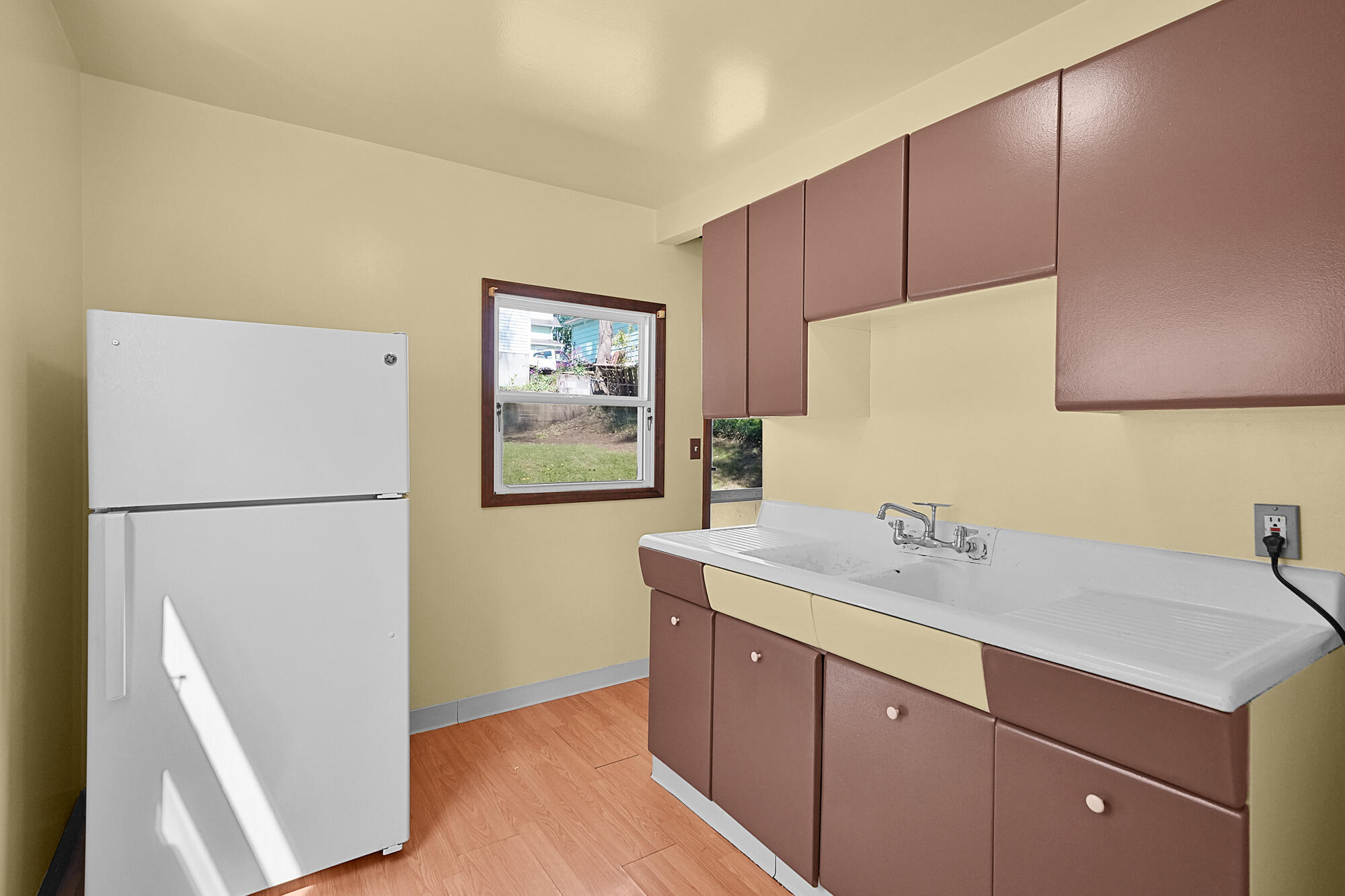 973 Valley Avenue NW Grand Rapids MI 49504