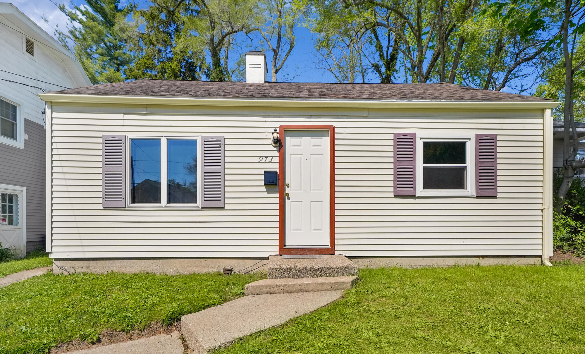 973 Valley Avenue NW Grand Rapids MI 49504