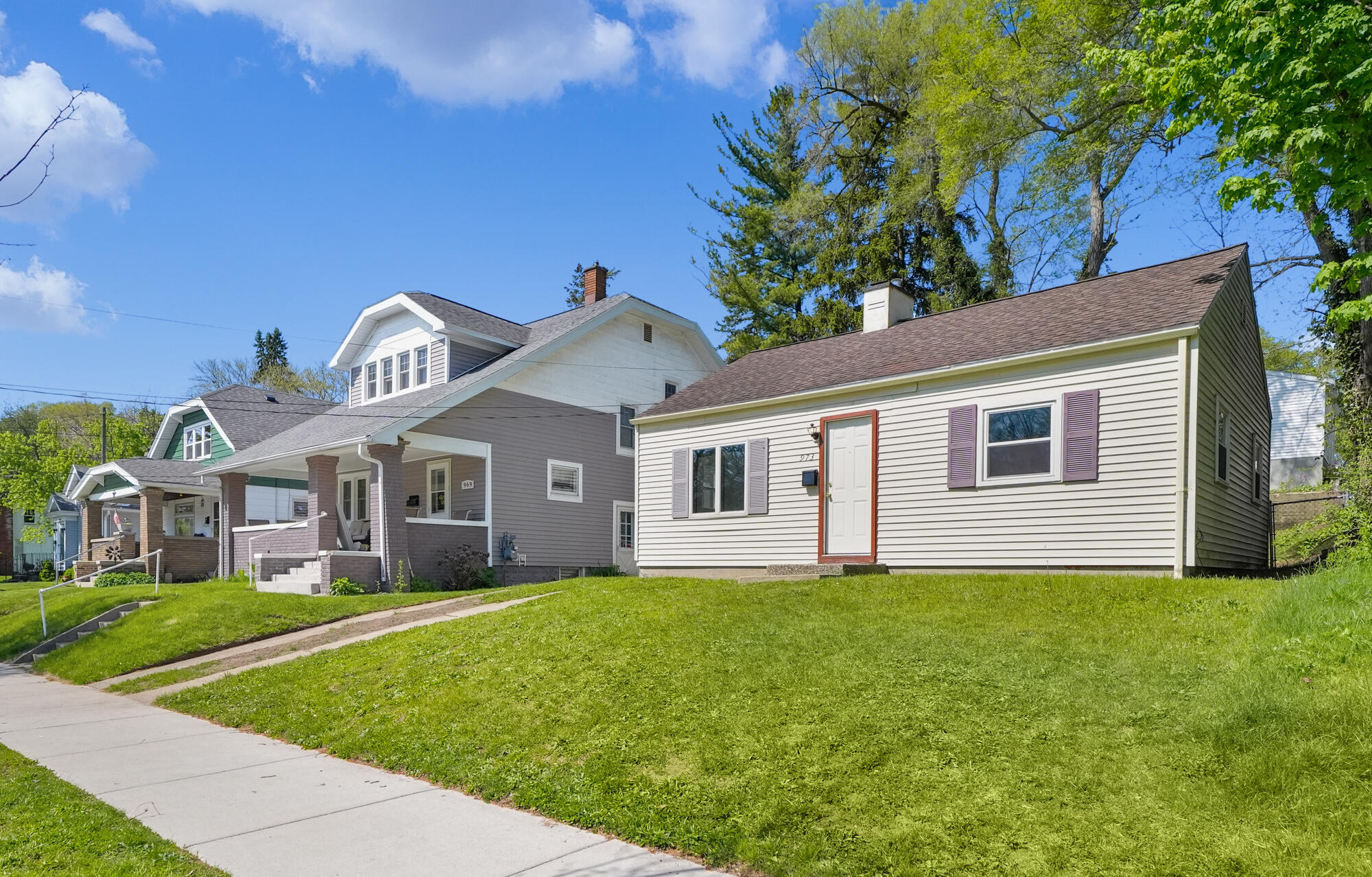 973 Valley Avenue NW Grand Rapids MI 49504