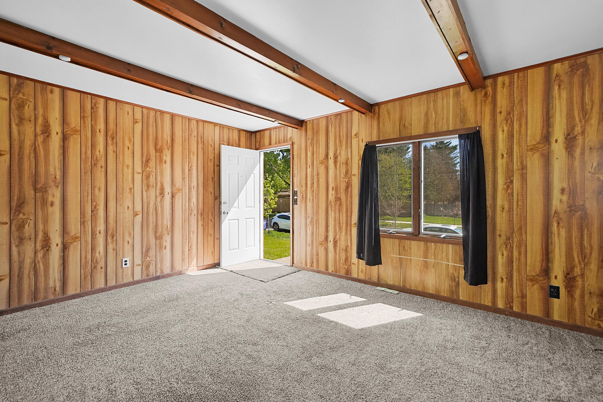 973 Valley Avenue NW Grand Rapids MI 49504