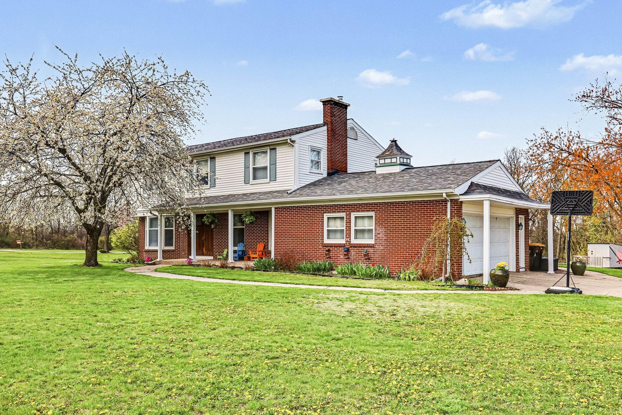 319 Greenridge Drive NW Grand Rapids MI 49544