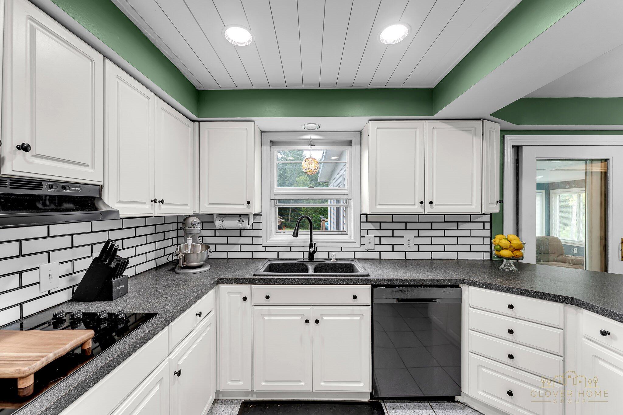 319 Greenridge Drive NW Grand Rapids MI 49544