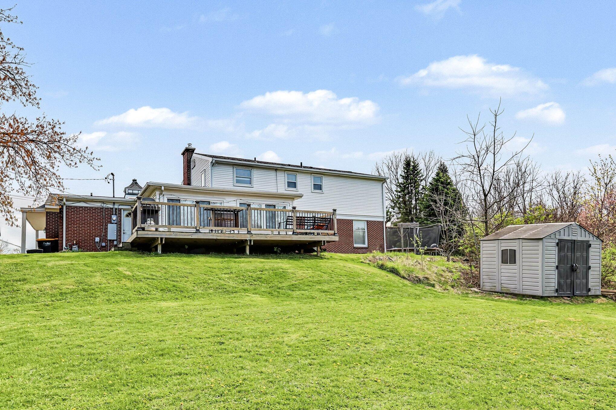 319 Greenridge Drive NW Grand Rapids MI 49544