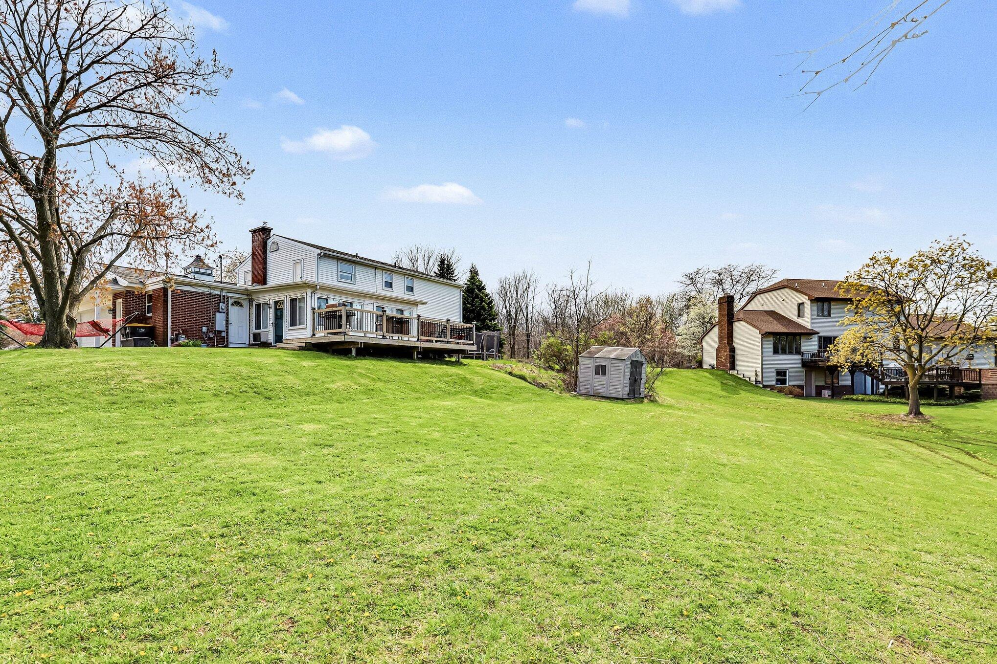 319 Greenridge Drive NW Grand Rapids MI 49544