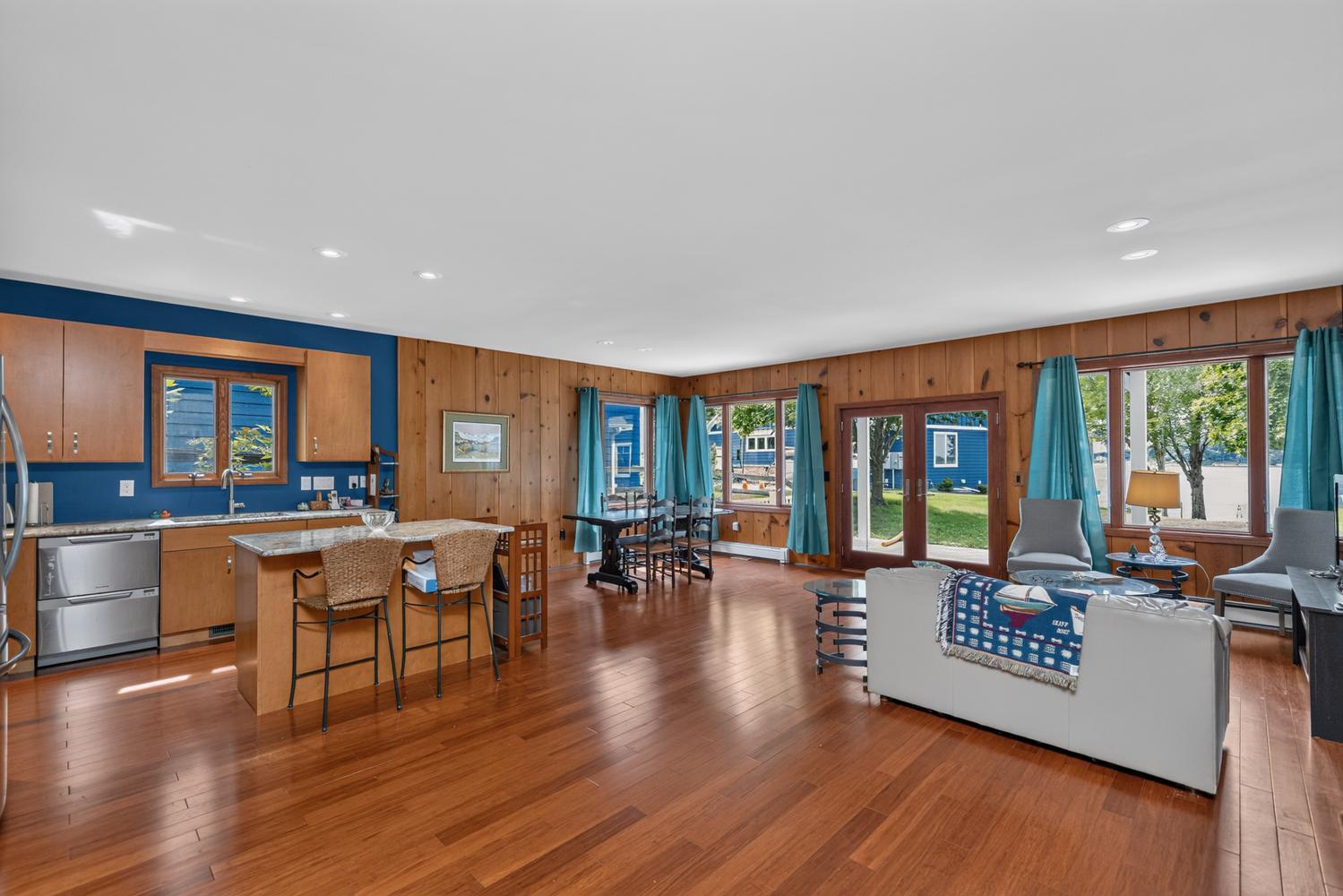 21129 Shore Acres Road Cassopolis MI 49031