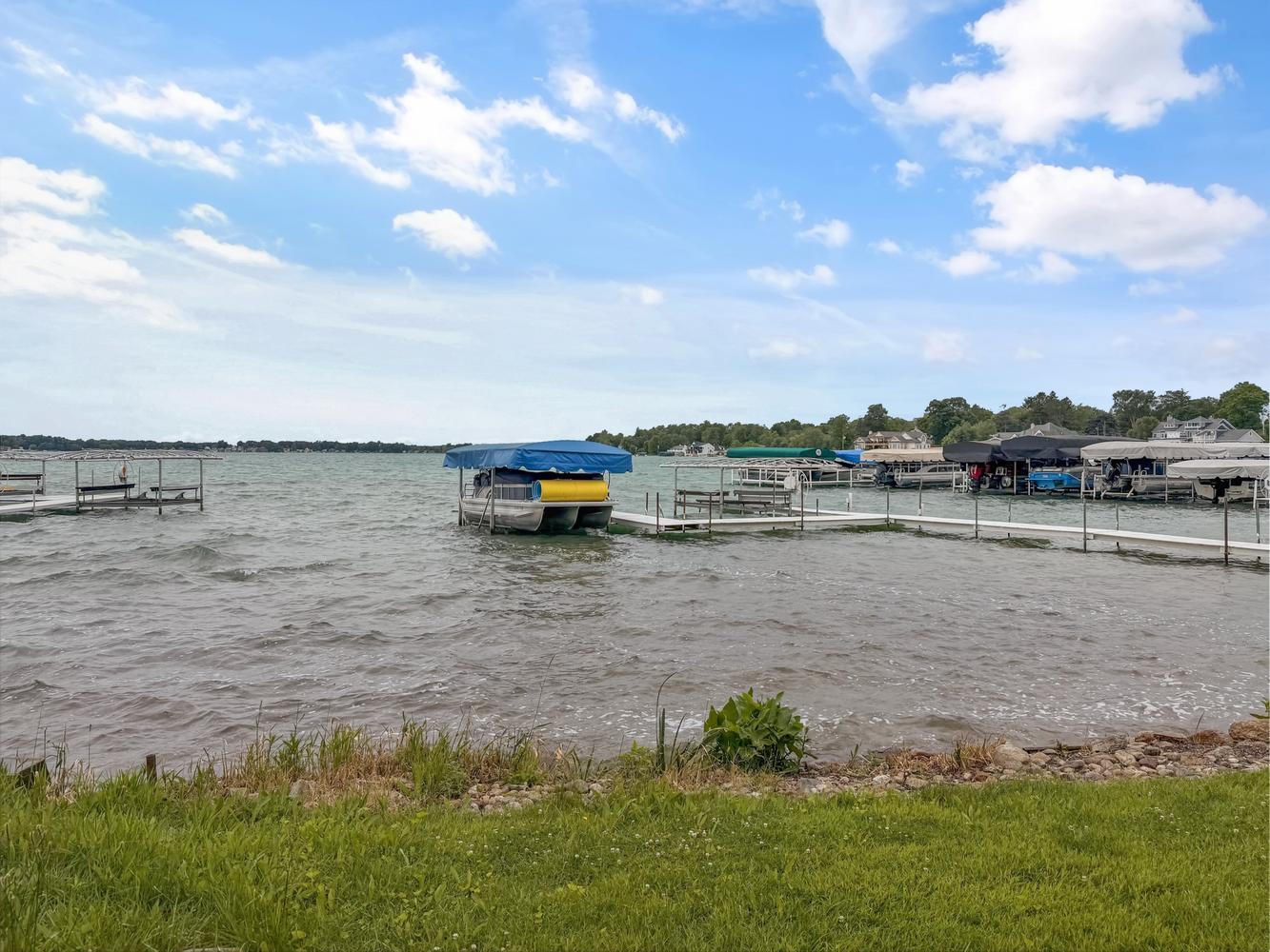 21129 Shore Acres Road Cassopolis MI 49031