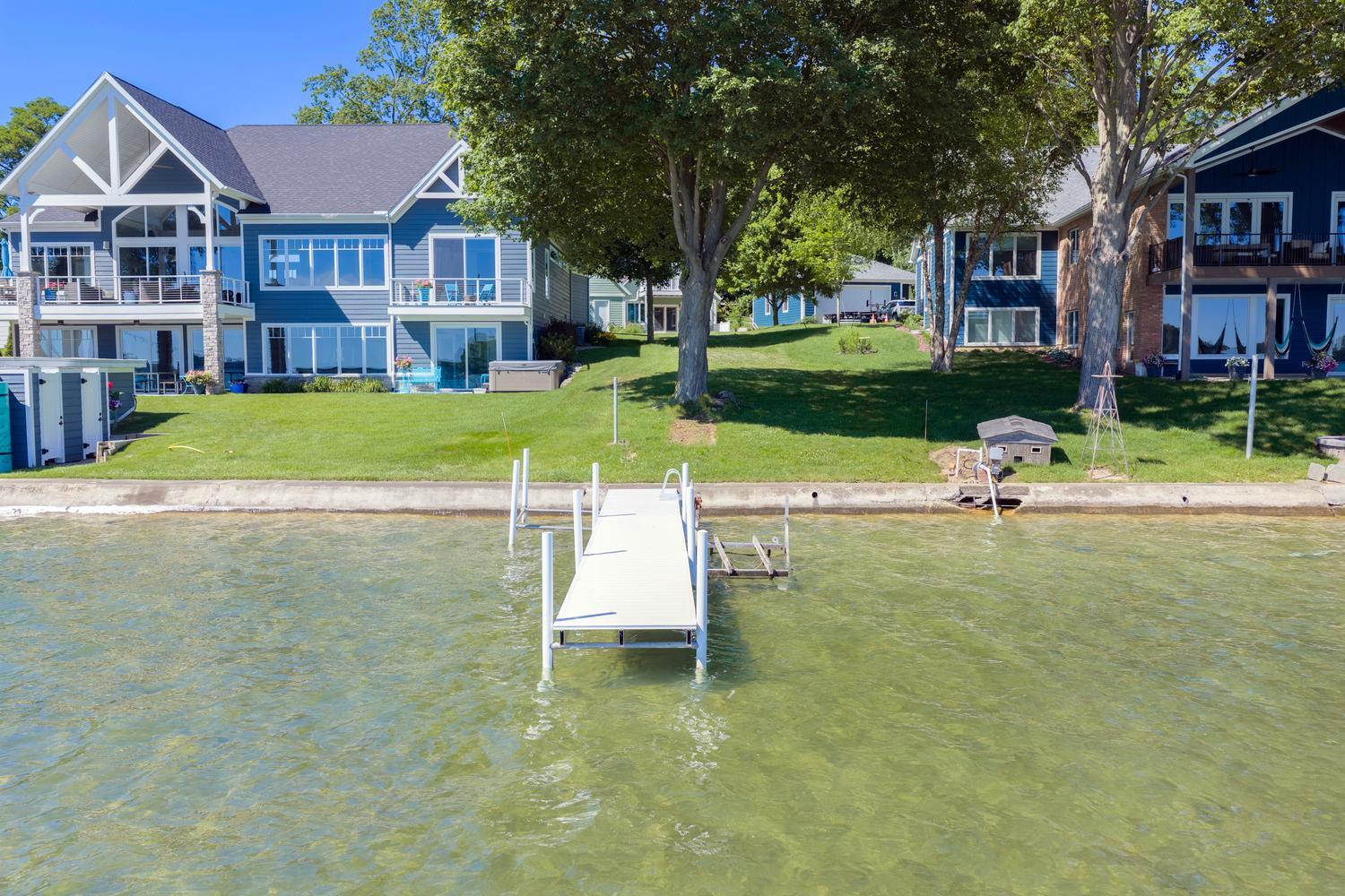 21129 Shore Acres Road Cassopolis MI 49031
