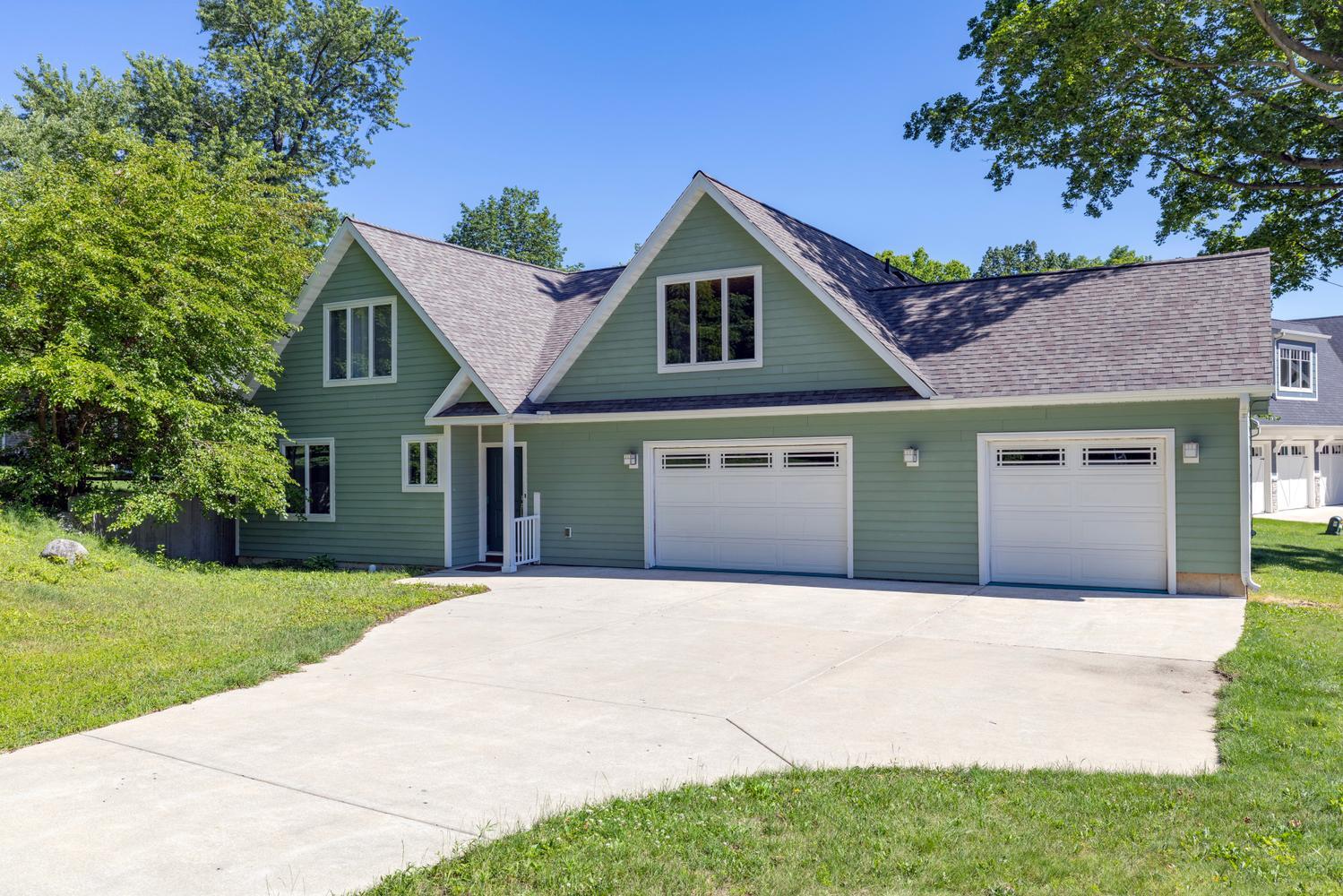 21129 Shore Acres Road Cassopolis MI 49031