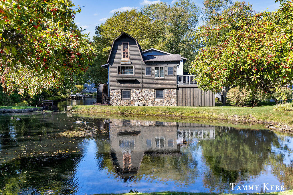 844 Holland Street Saugatuck MI 49453