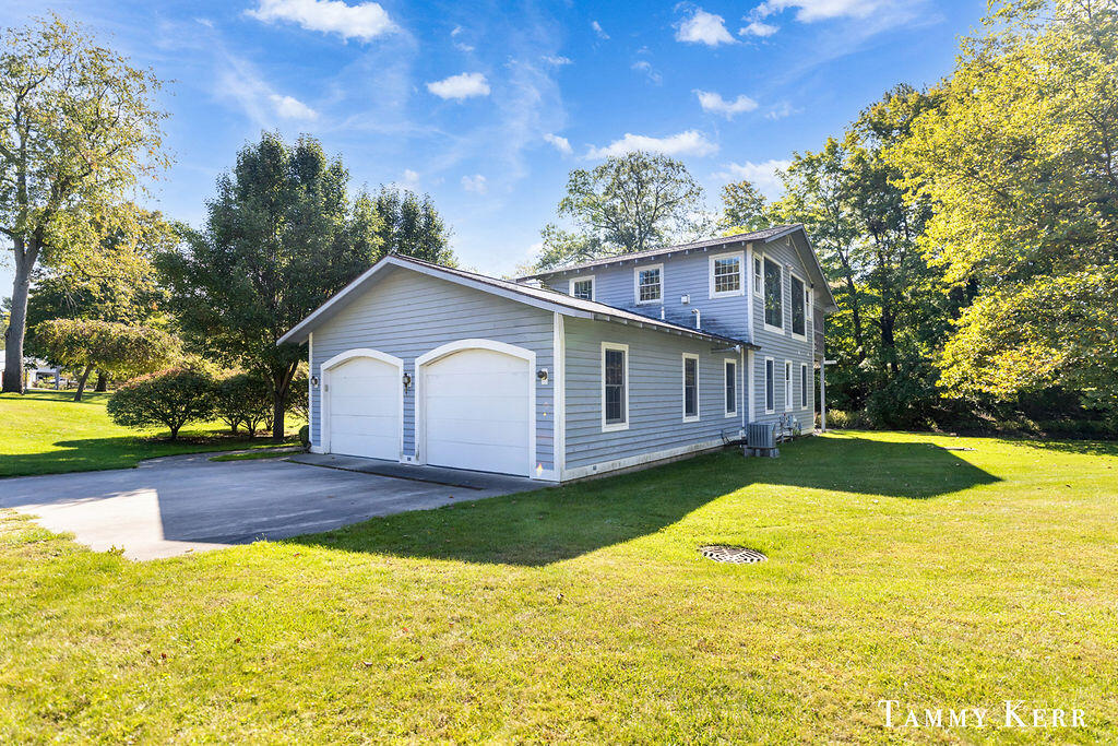 844 Holland Street Saugatuck MI 49453