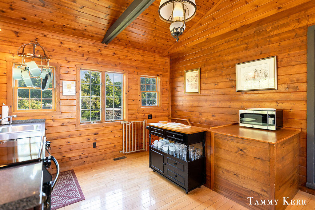 844 Holland Street Saugatuck MI 49453