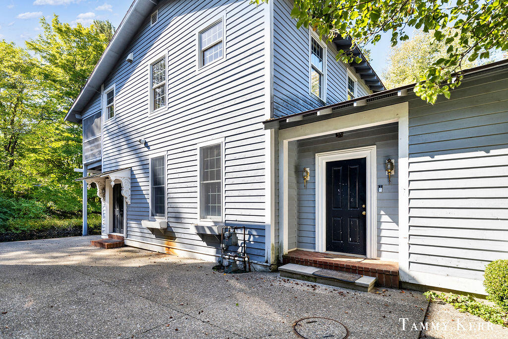 844 Holland Street Saugatuck MI 49453