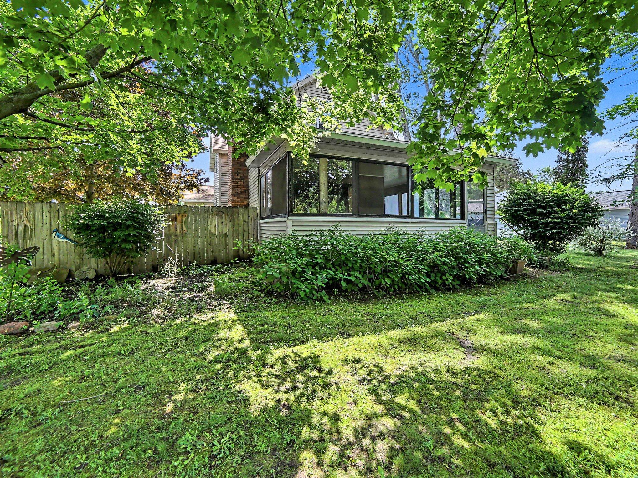 312 N Bear Lake Road Muskegon MI 49445
