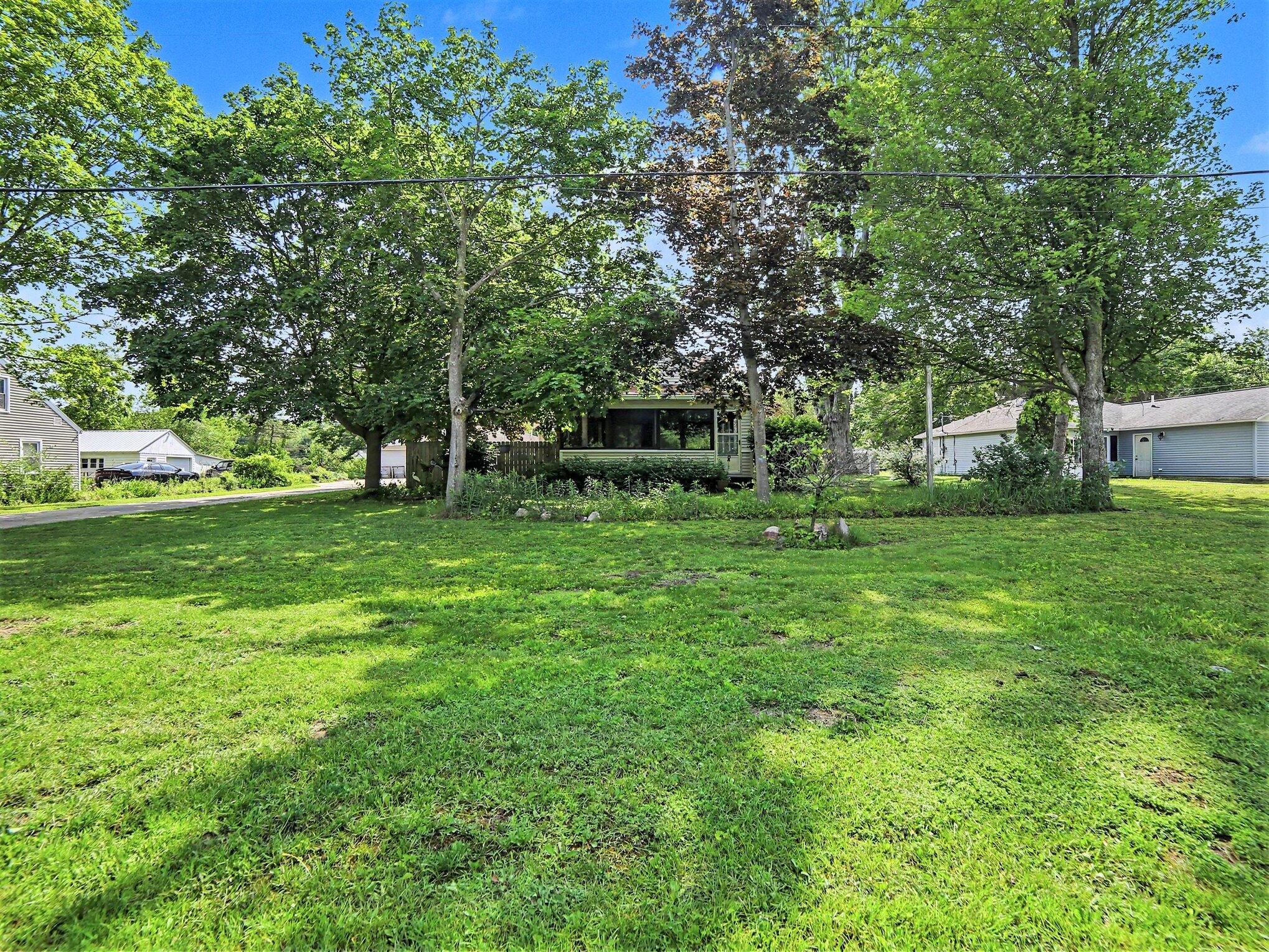 312 N Bear Lake Road Muskegon MI 49445