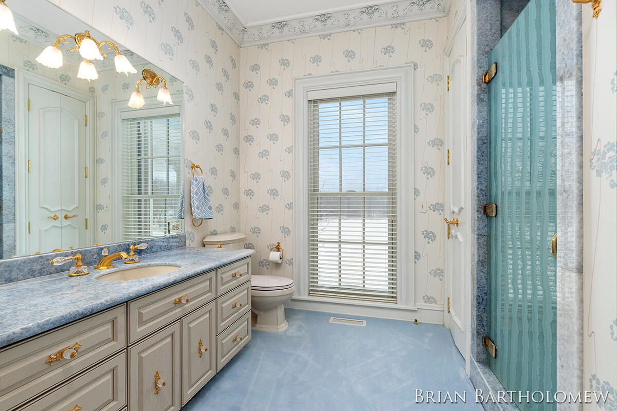 560 Saddlebrook Drive NE Ada MI 49301