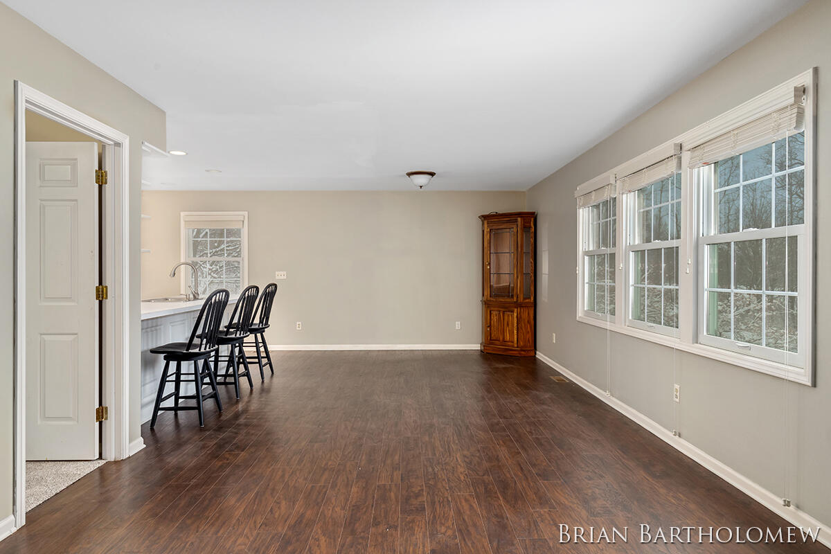 560 Saddlebrook Drive NE Ada MI 49301