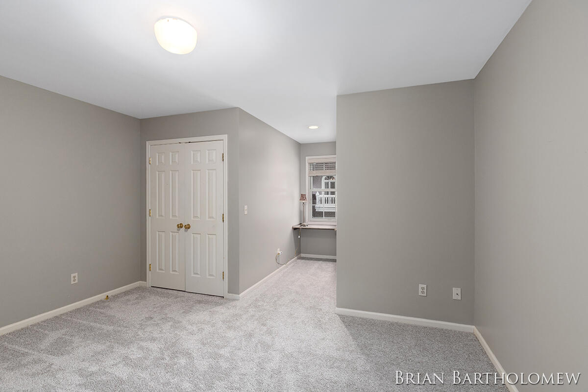 560 Saddlebrook Drive NE Ada MI 49301