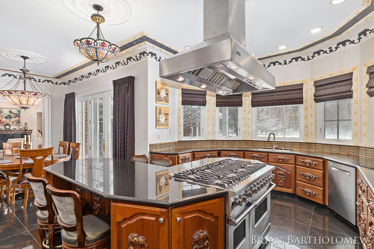 560 Saddlebrook Drive NE Ada MI 49301