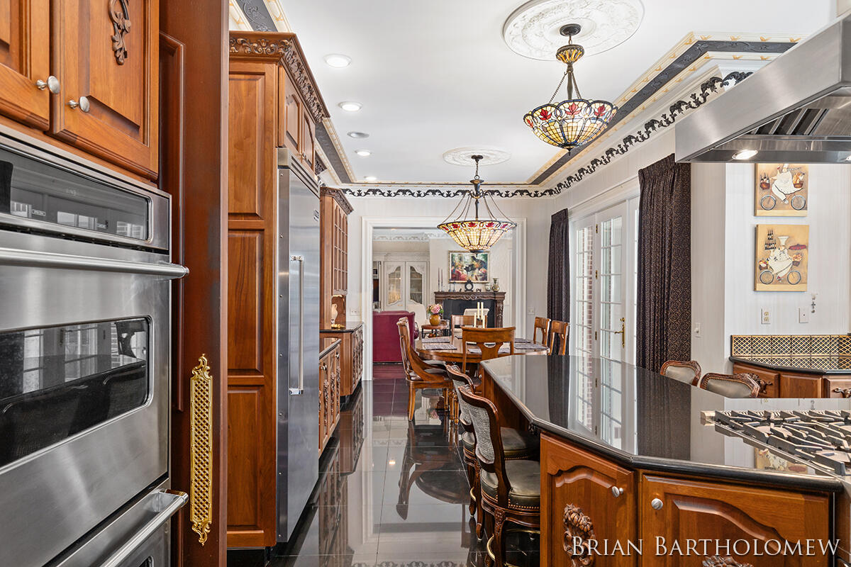 560 Saddlebrook Drive NE Ada MI 49301