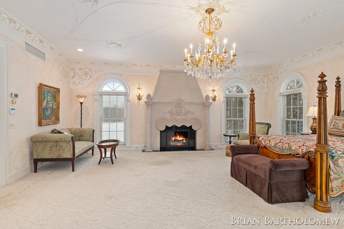 560 Saddlebrook Drive NE Ada MI 49301