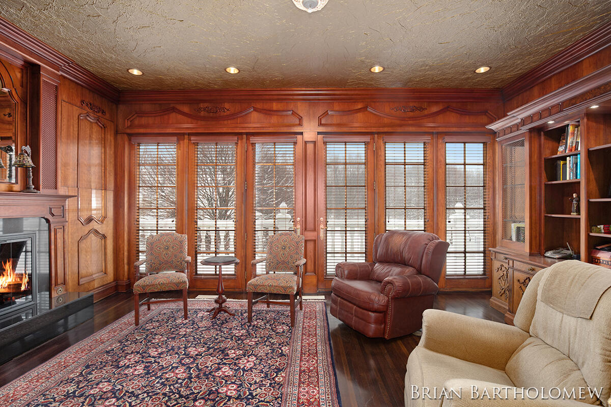 560 Saddlebrook Drive NE Ada MI 49301