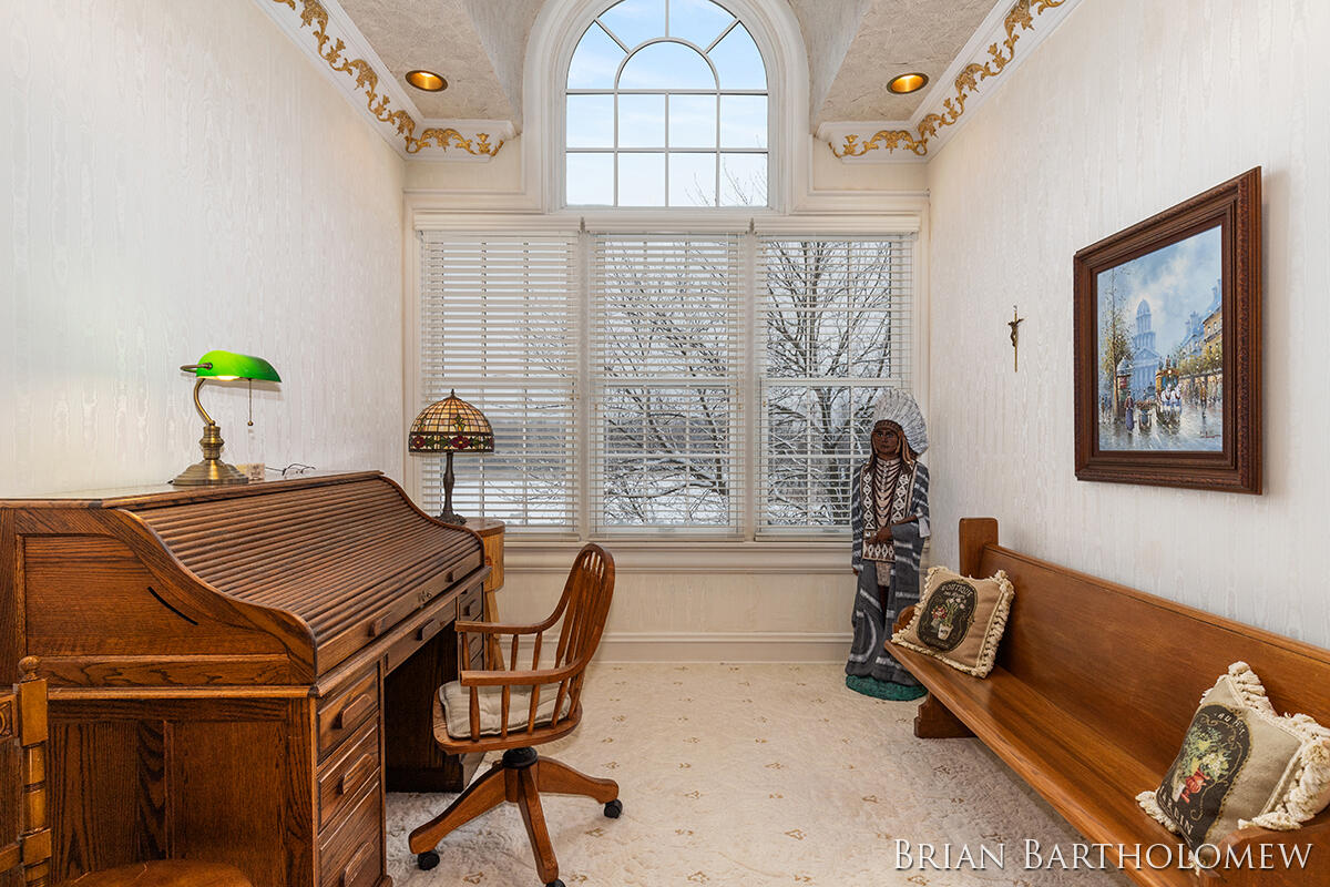 560 Saddlebrook Drive NE Ada MI 49301