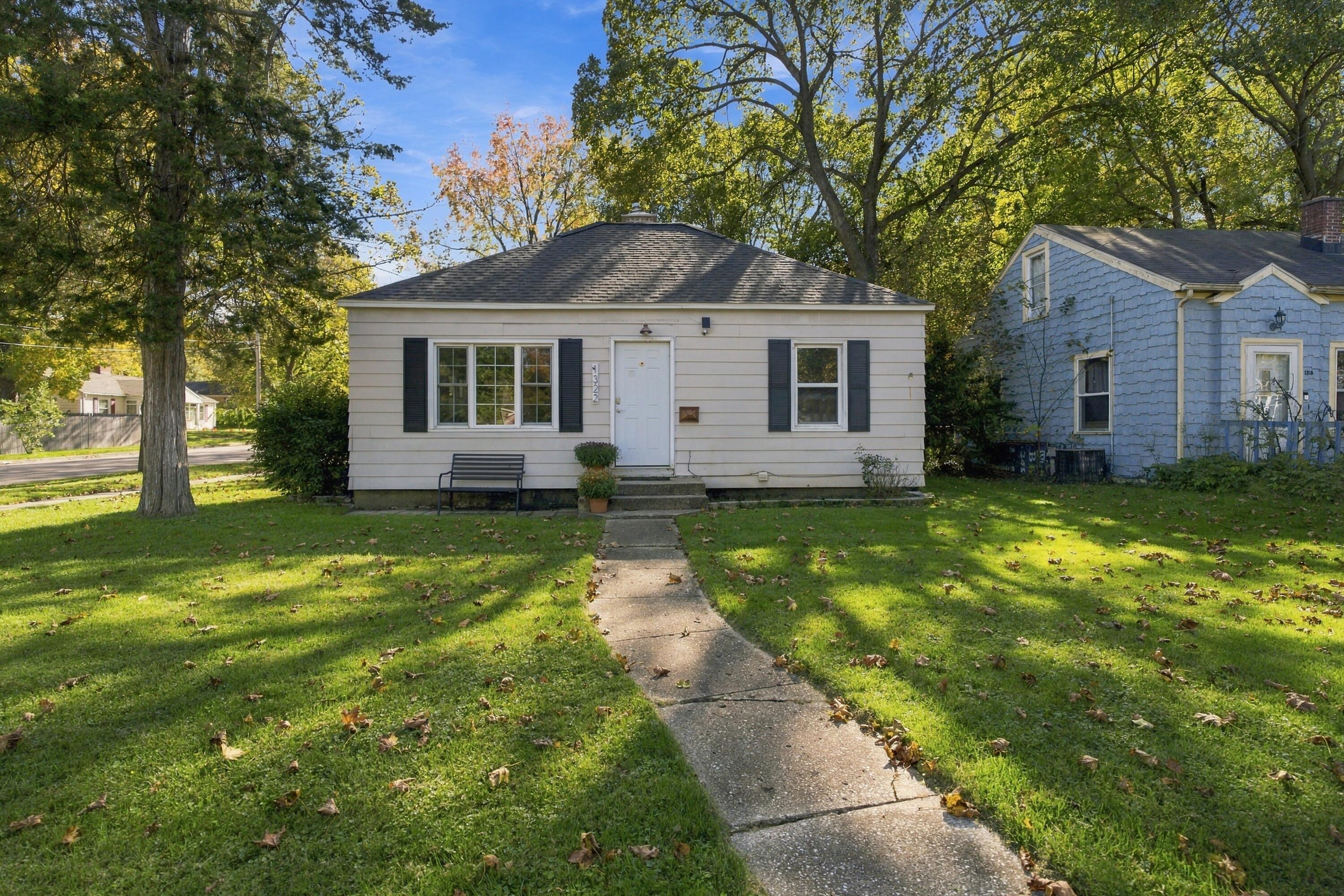 1322 Palmer Avenue Kalamazoo MI 49001
