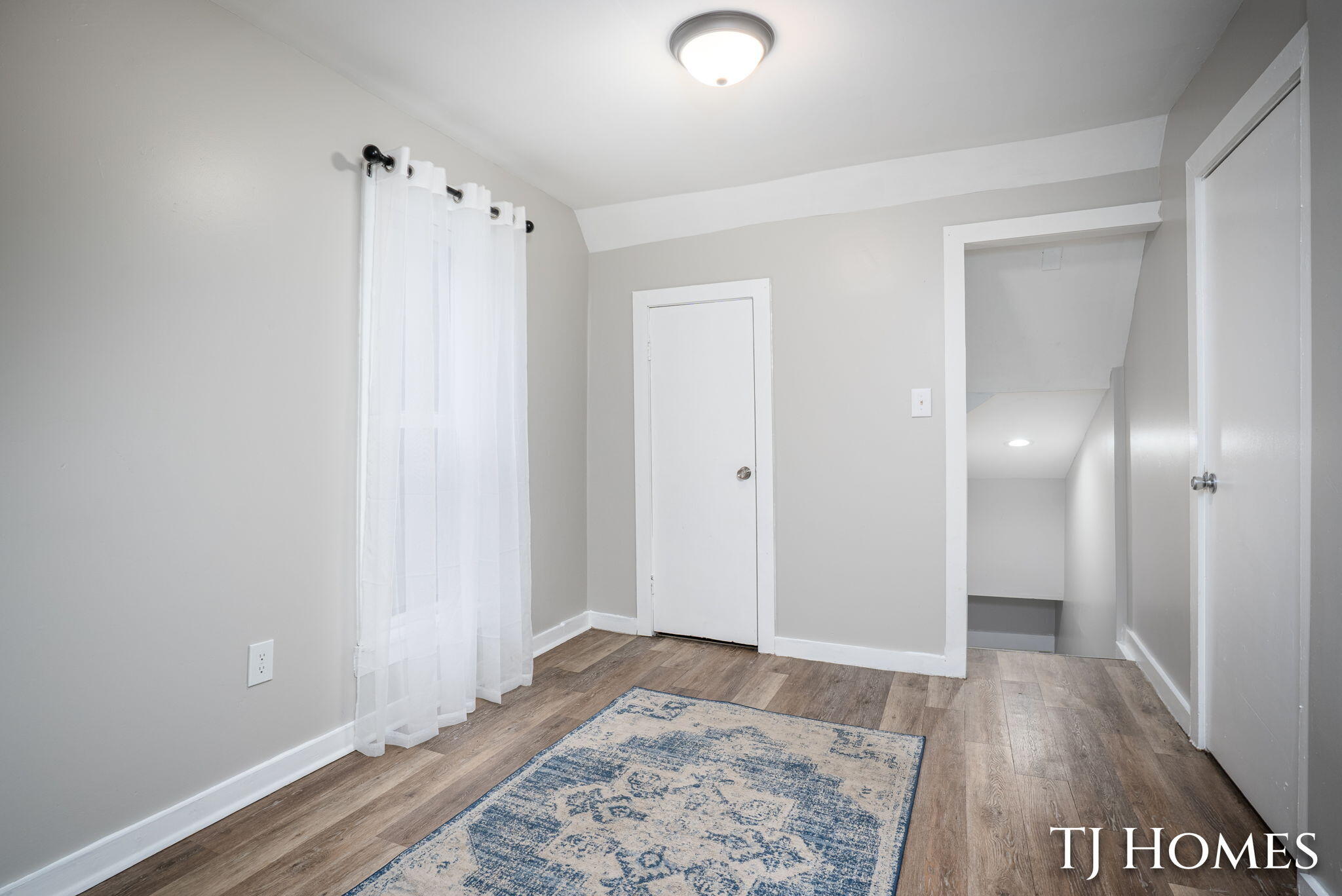 1468 Jiroch Street Muskegon MI 49442