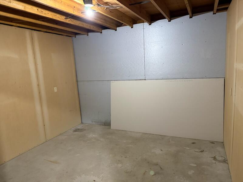 5841 13 Mile Road NE Rockford MI 49341