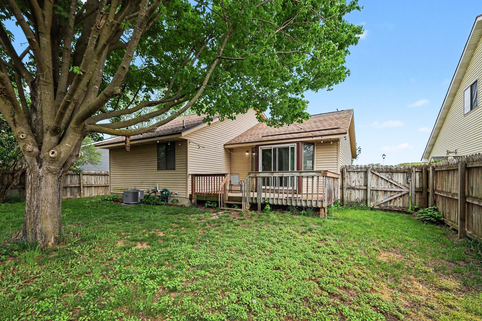4671 Southstone Drive SE Grand Rapids MI 49548