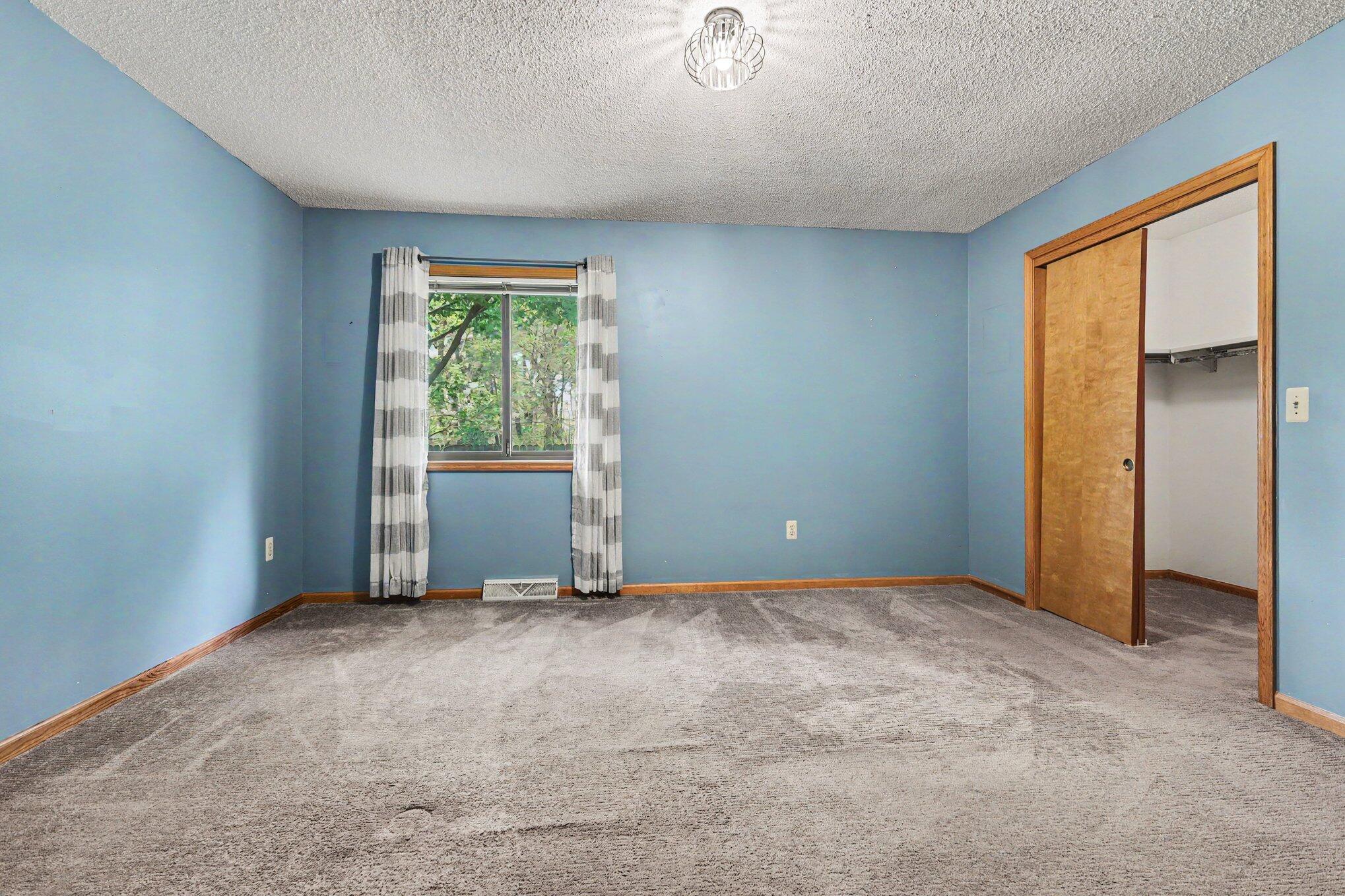 4671 Southstone Drive SE Grand Rapids MI 49548