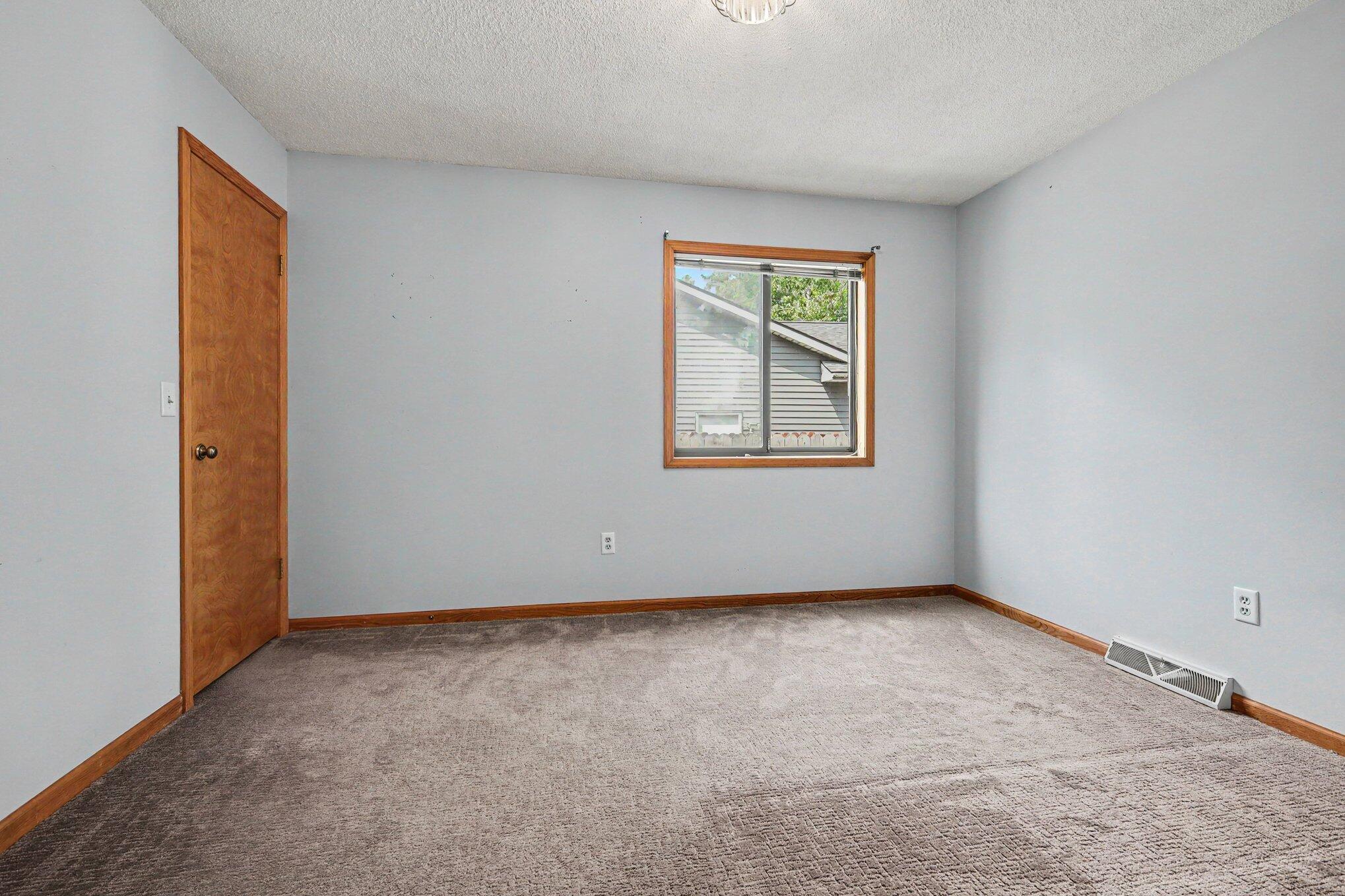 4671 Southstone Drive SE Grand Rapids MI 49548