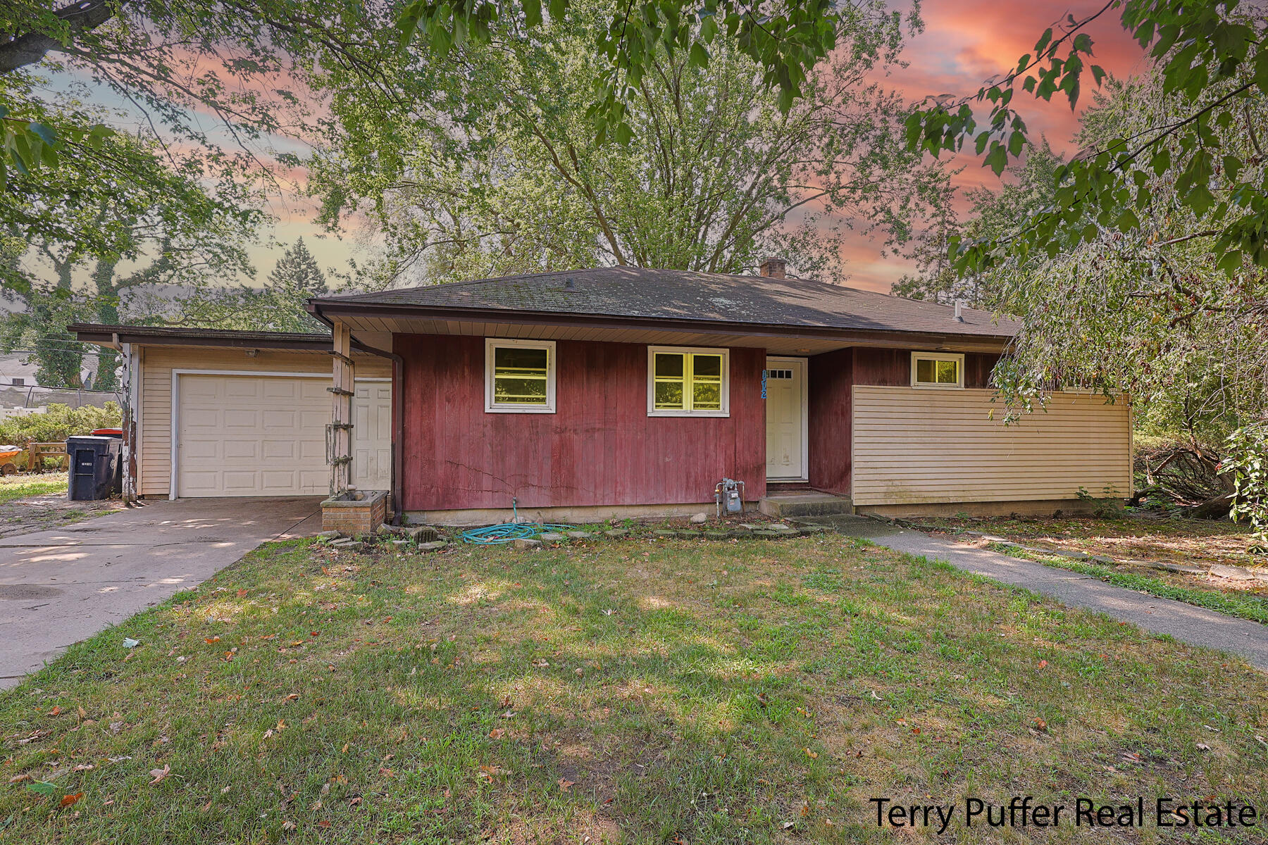 172 E 25th Street Holland MI 49423