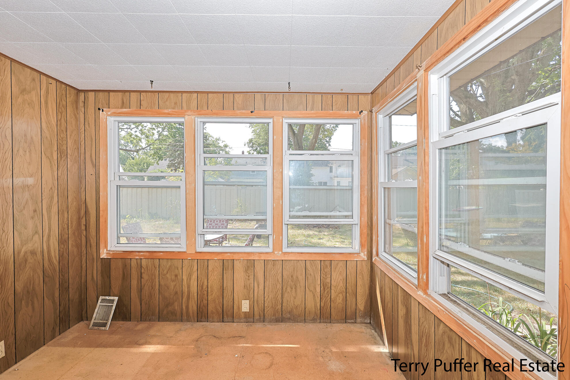 172 E 25th Street Holland MI 49423