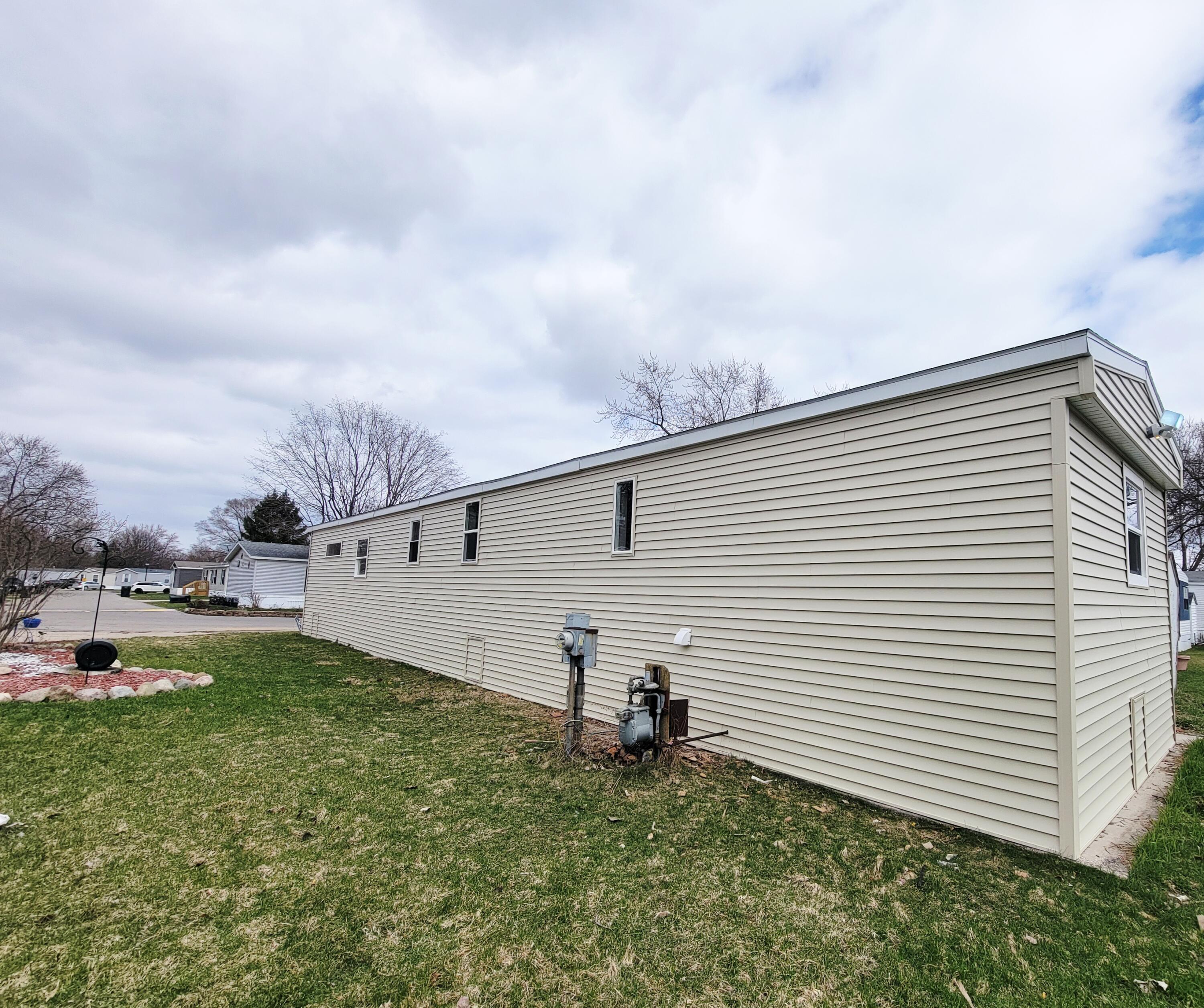170 Wallasey Drive SW Grand Rapids MI 49548