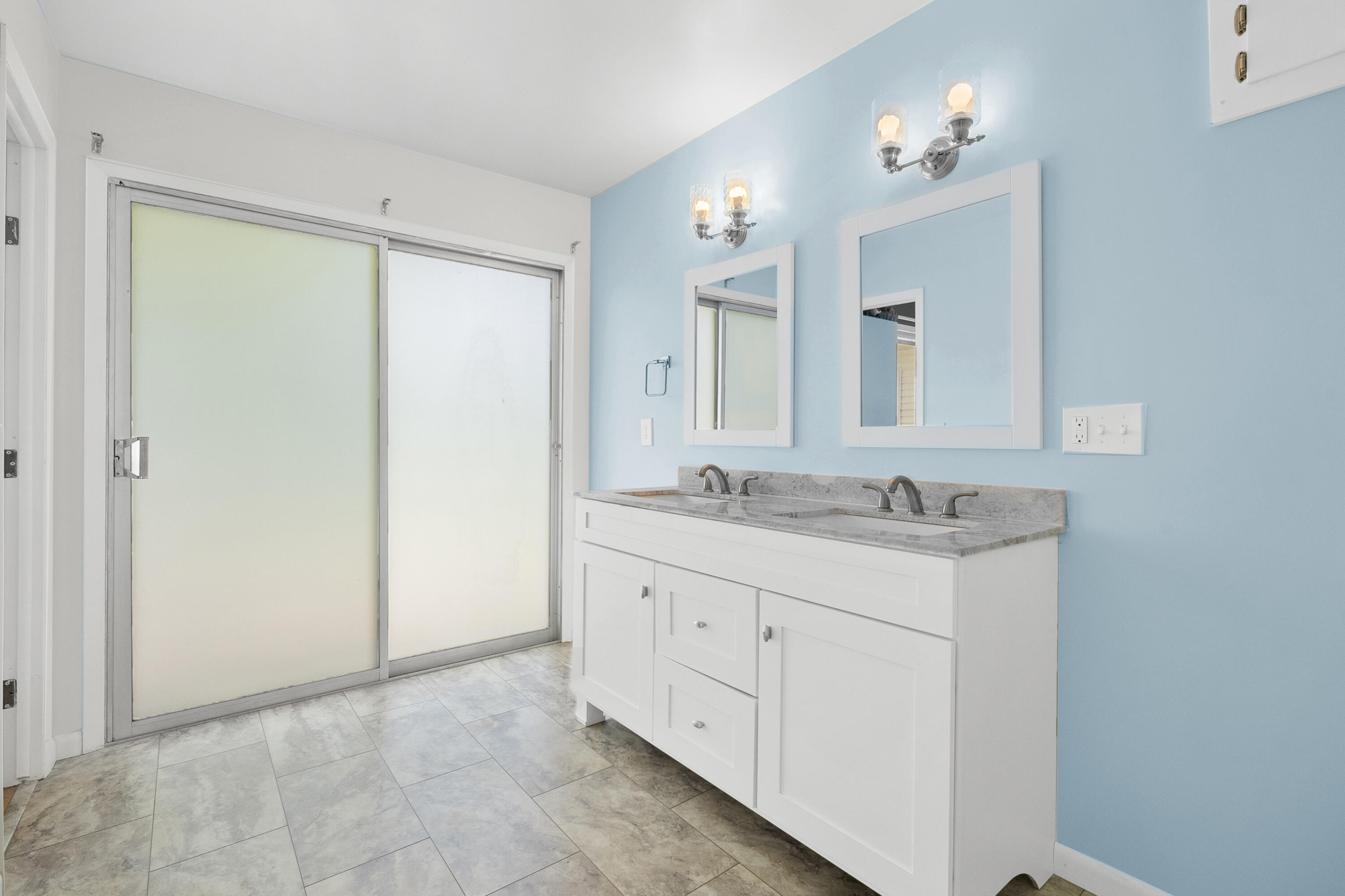 6817 Rothbury Street Portage MI 49024