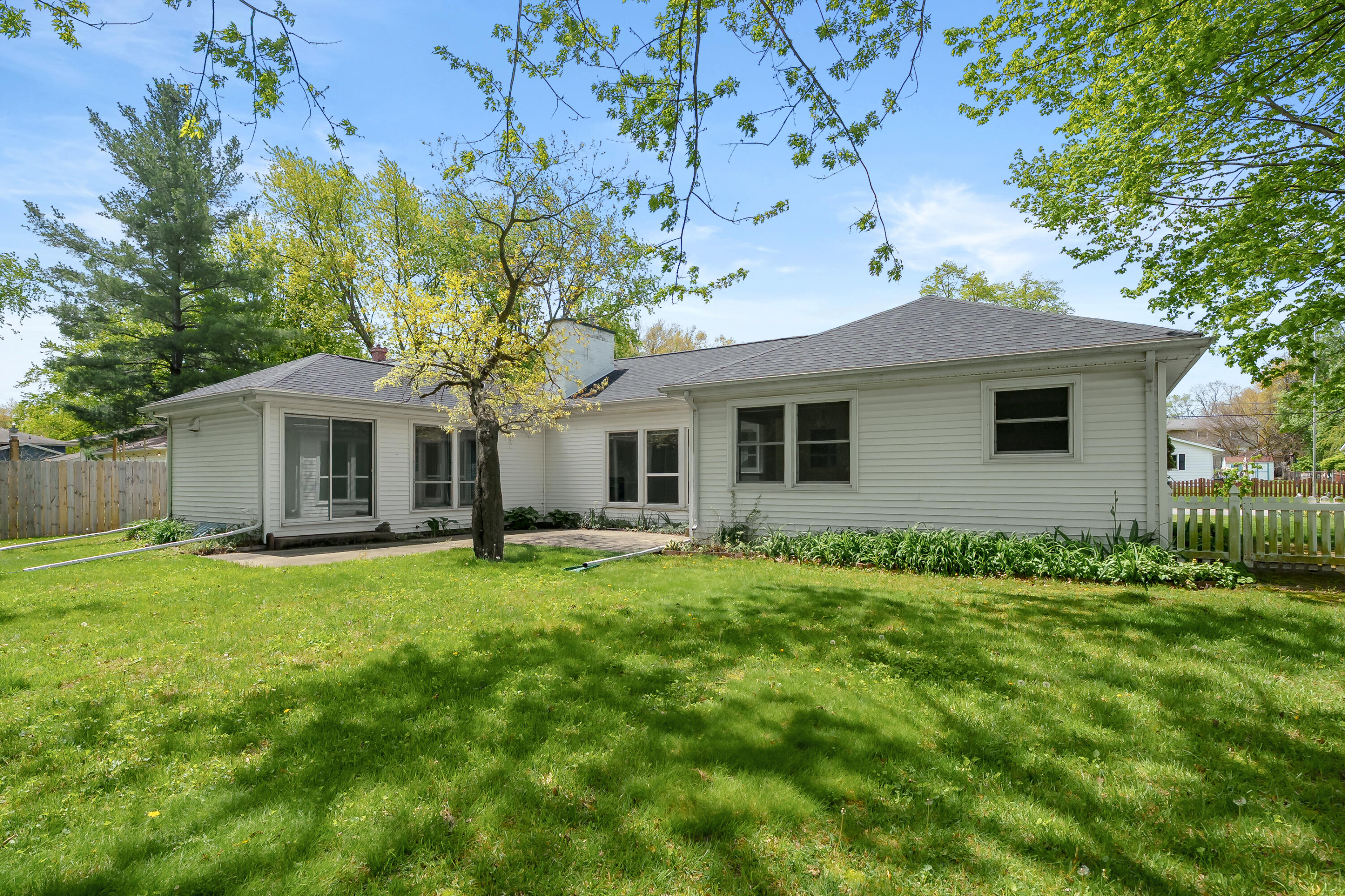 6817 Rothbury Street Portage MI 49024