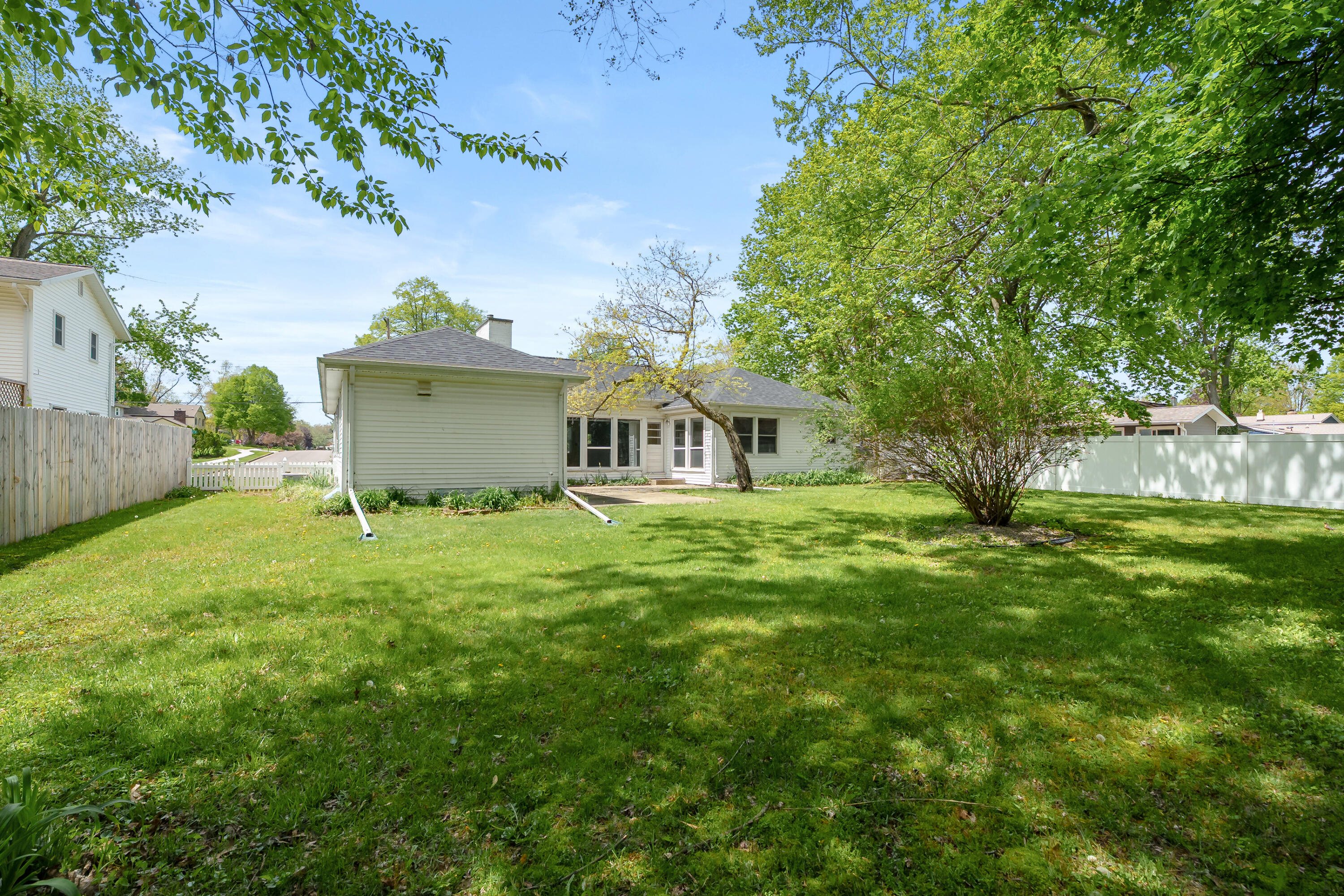 6817 Rothbury Street Portage MI 49024