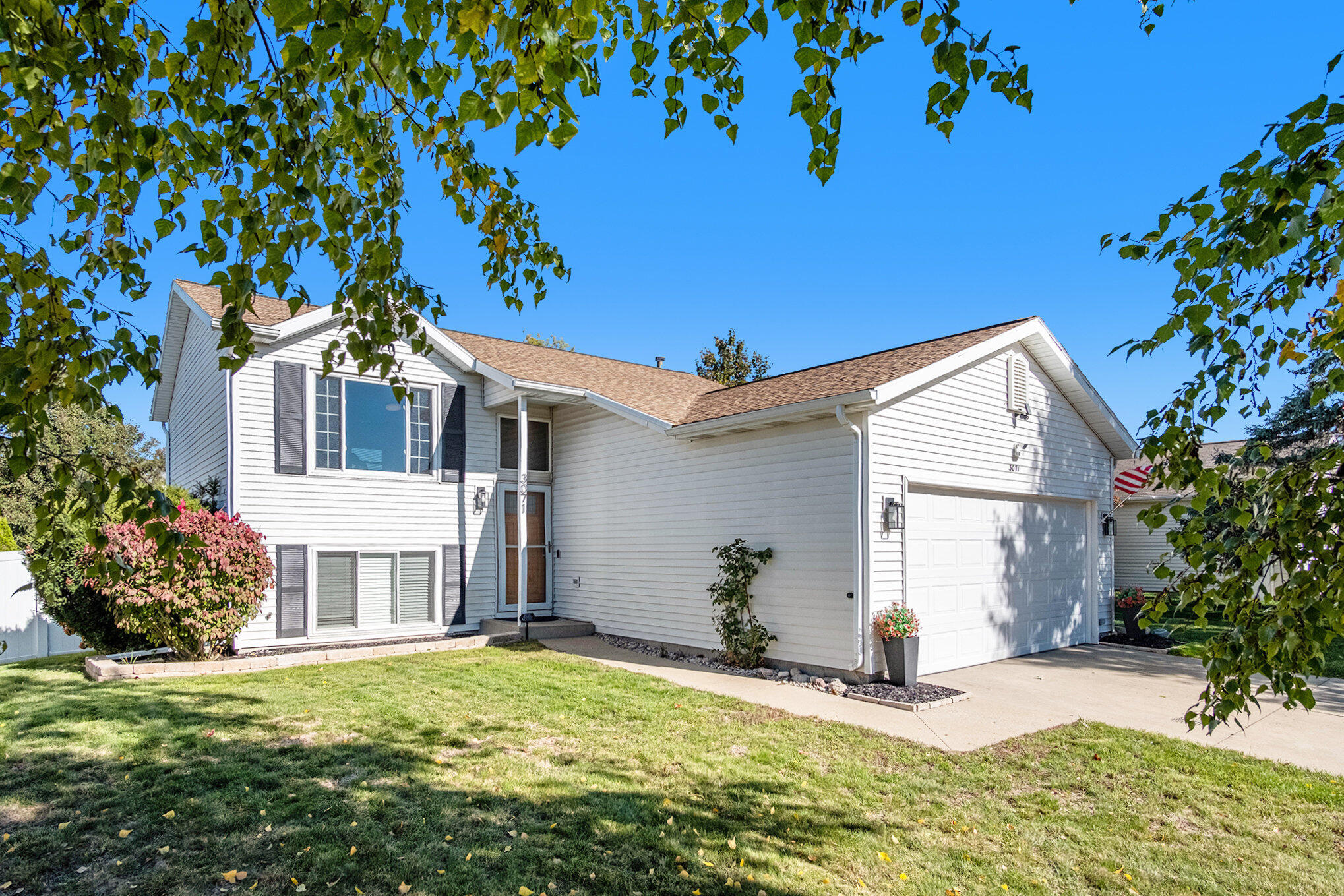 3071 Burritt Street NW Grand Rapids MI 49504