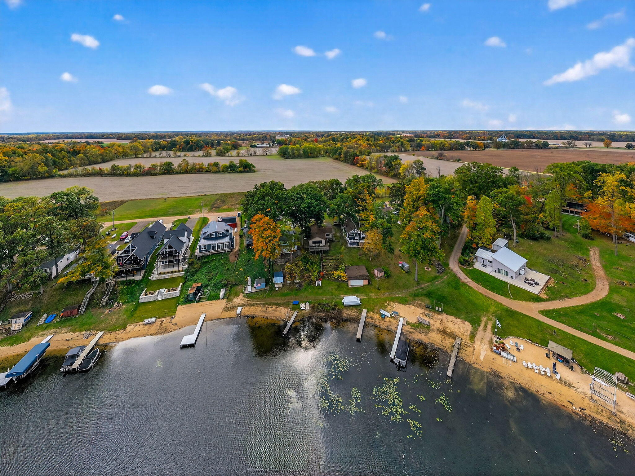 48168 70th Avenue Decatur MI 49045